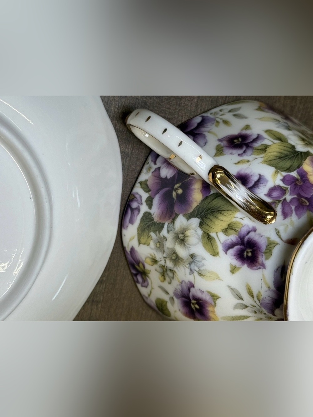 Floral Fine Porcelain Cup & Saucer Set Purple
Violets, Gold Trim, Fielder - Picture 7 of 10